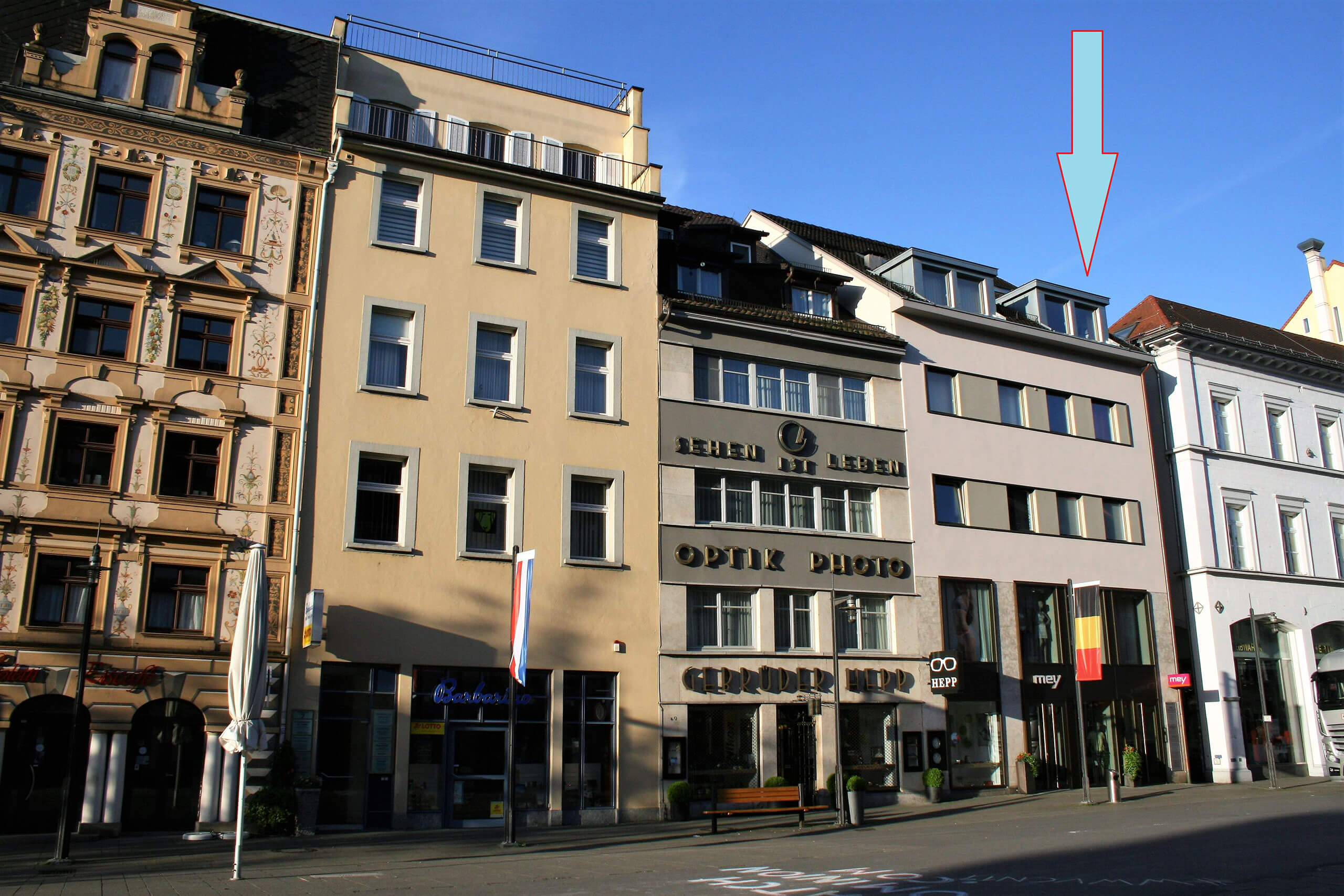 Praxisgebäude von der Straße | Praxis für innere Medizin Dr. Med. Achim Witzel